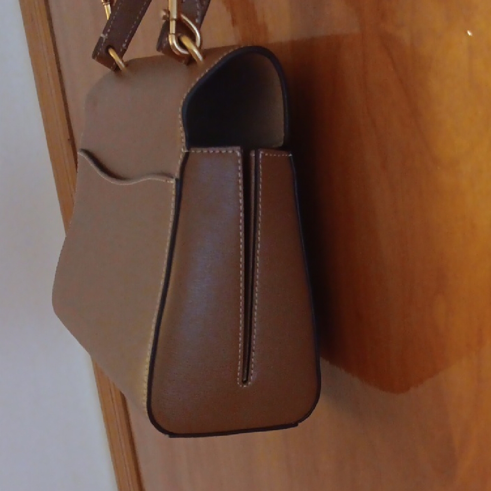 Kate Spade New York Katy Medium Top Handle Bag NWOT Sold Out Online! W Dust Bag - Picture 4 of 8